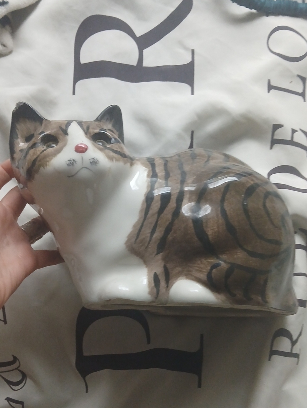 Decorative Brown & White Ceramic Cat Figurine for Cats Lovers